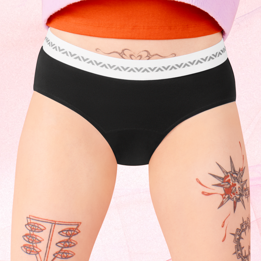 Period Underwear
      Niukka vuotoessentials-hipster-light-logo-kuukautisalushousut