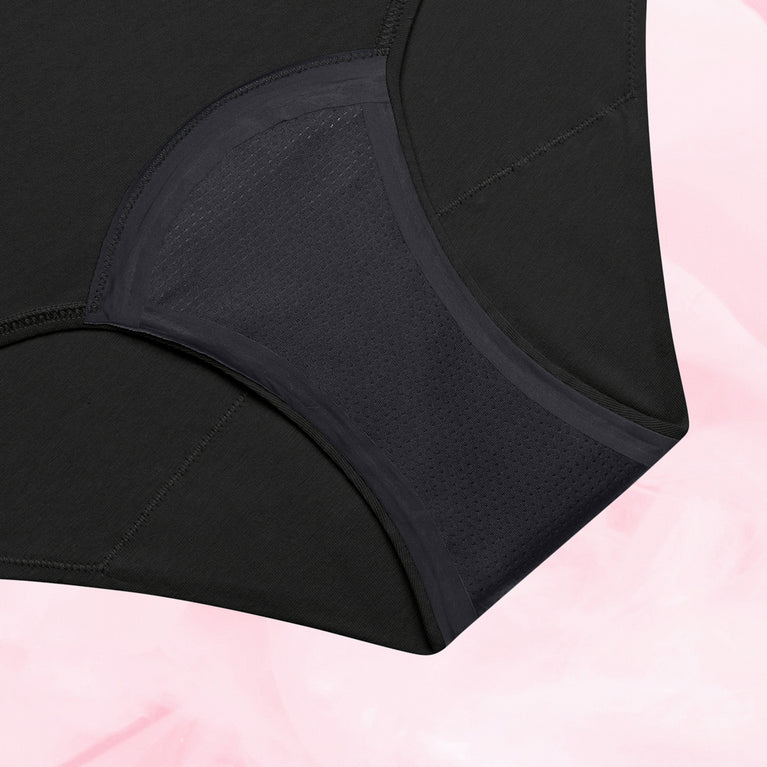 ComfortFit Essentials Hipster menstrual underwear with optimized absorbent gusset.