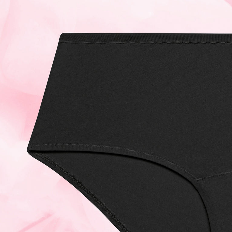 ComfortFit Essentials Hipster designed for light flow, soft organic cotton.