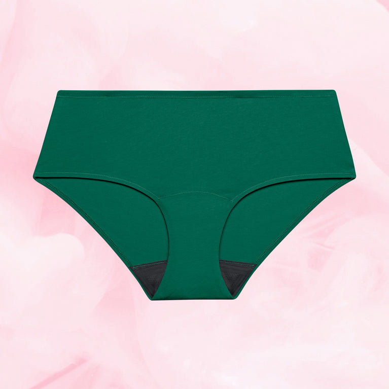 ComfortFit Essentials Hipster for light flow, soft organic cotton, high waist.