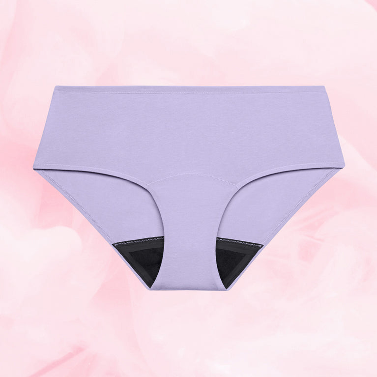 ComfortFit Essentials Hipster for light flow with breathable organic cotton.