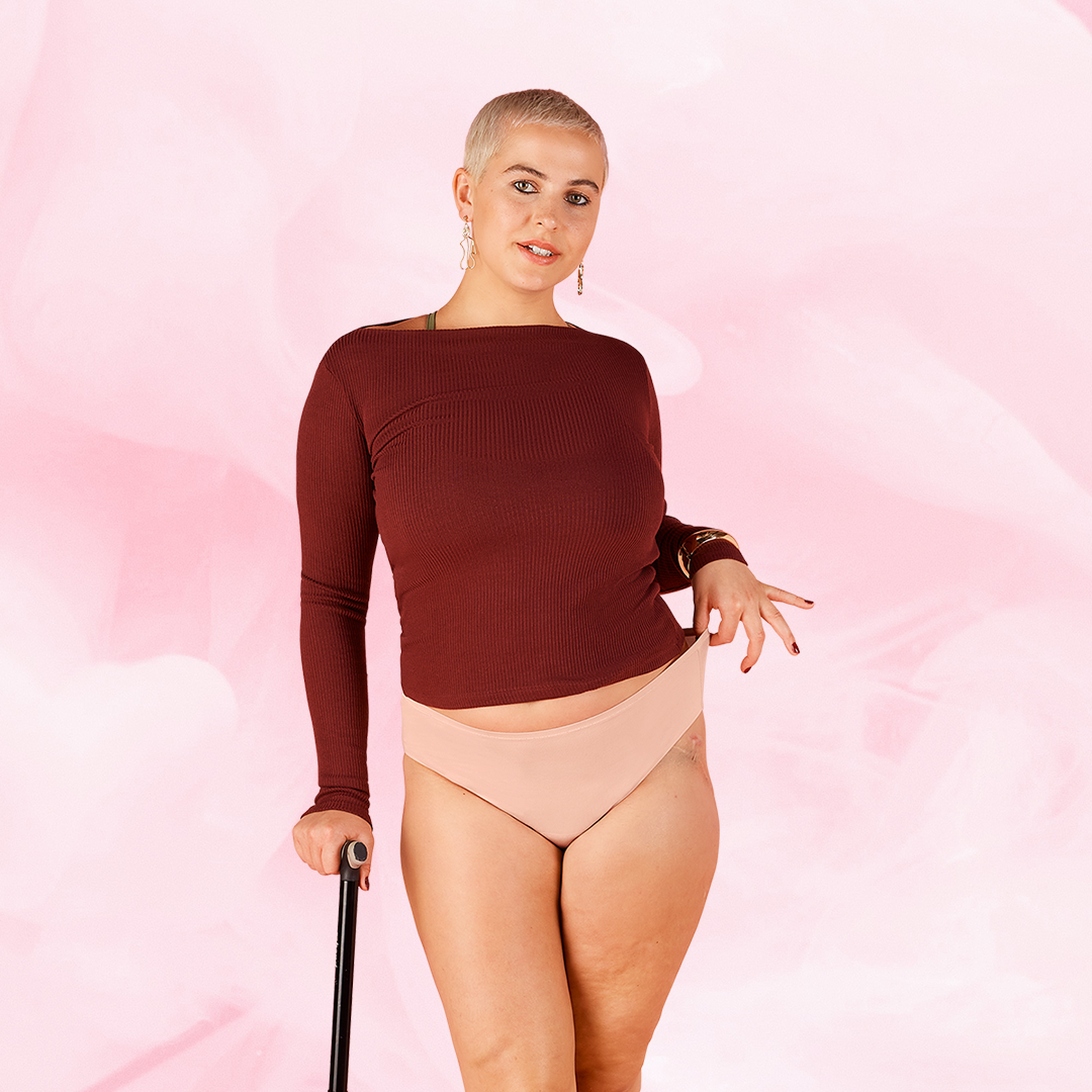 Period Underwear
      Niukka vuotocomfortfit-essentials-brazilian-light-kuukautisalushousut
