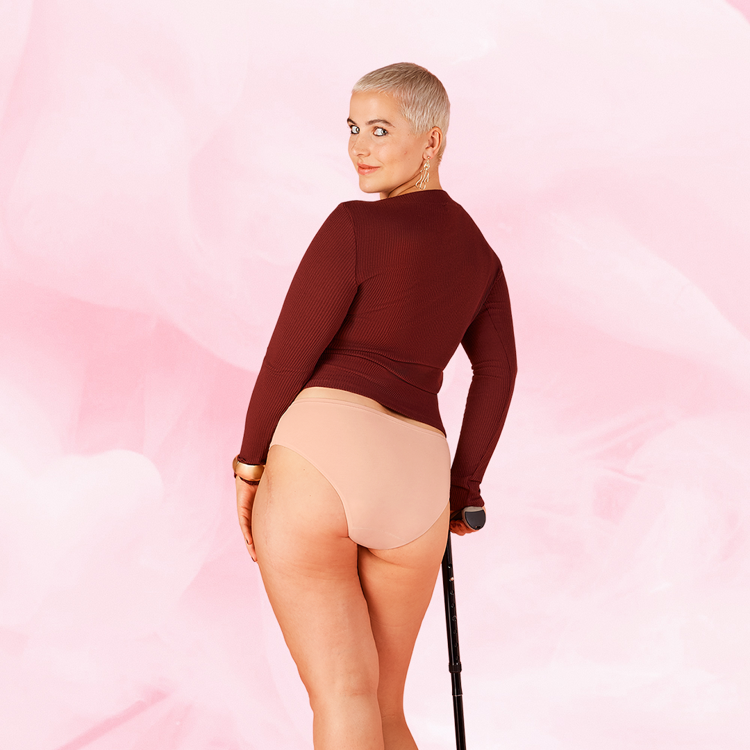 ComfortFit Essentials Brazilian runsas vuoto menstrual underwear, breathable design.