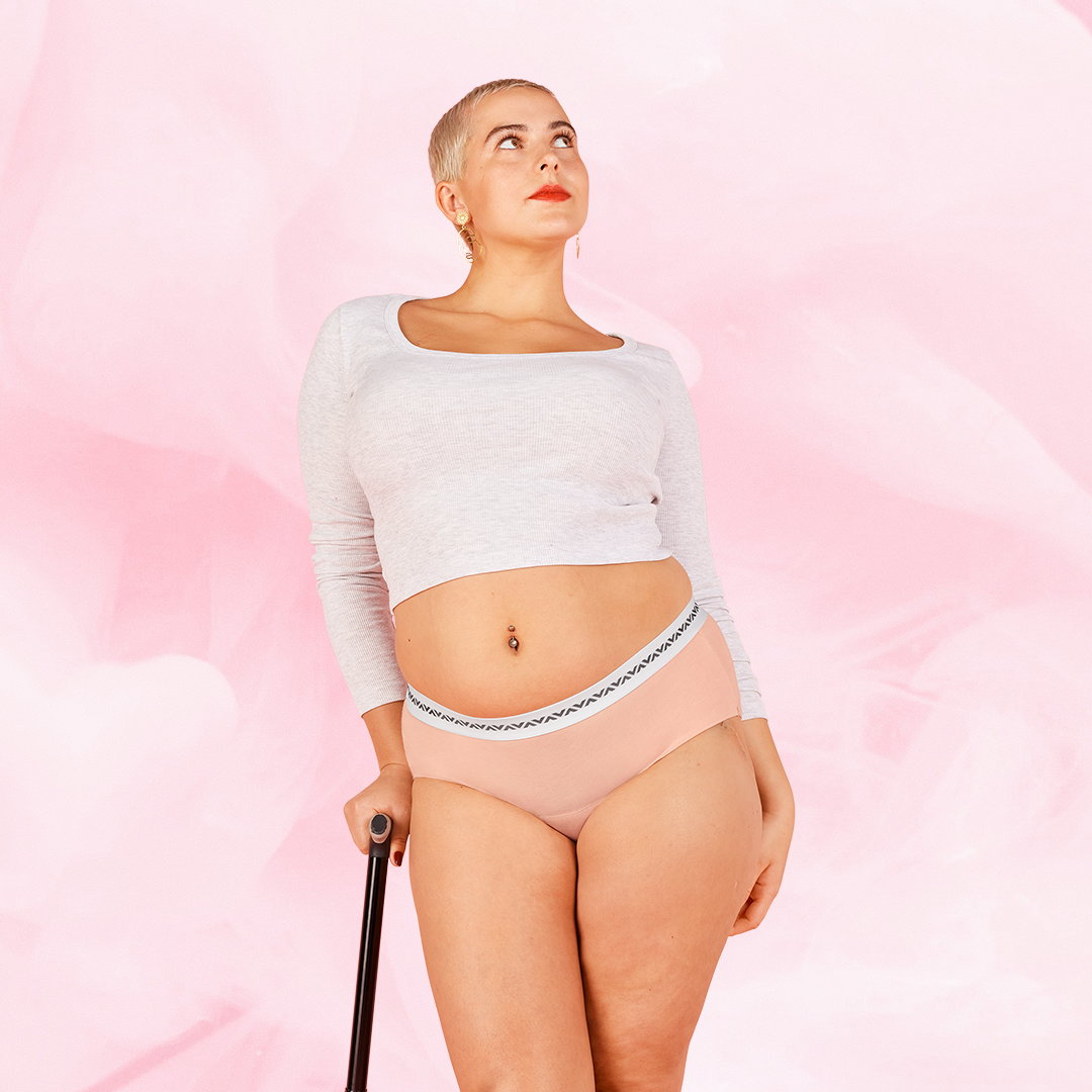 Period Underwear
      Runsas vuotocomfortfit-essentials-hipster-heavy-logo-kuukautisalushousut