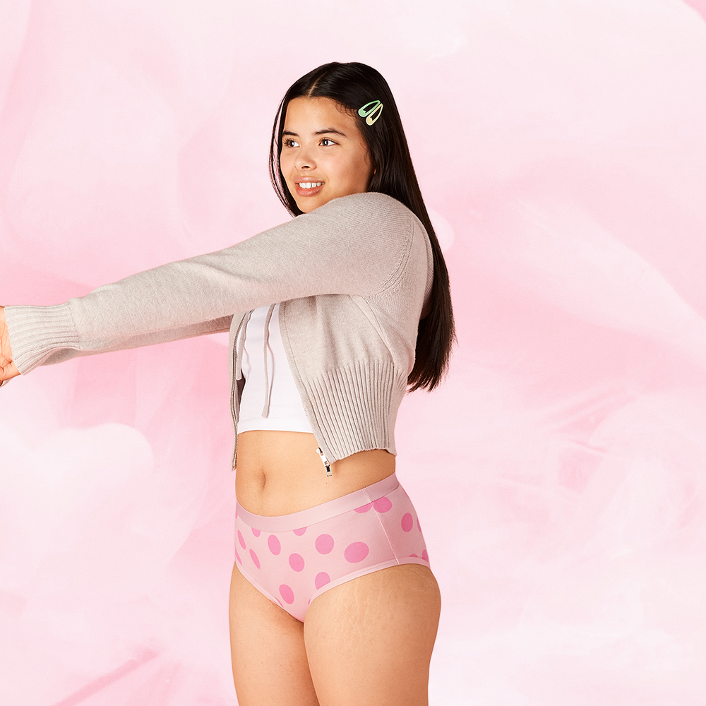 Teen Hipster Kohtalainen Vuoto -kuukautisalushousut showcasing reusable menstrual underwear.